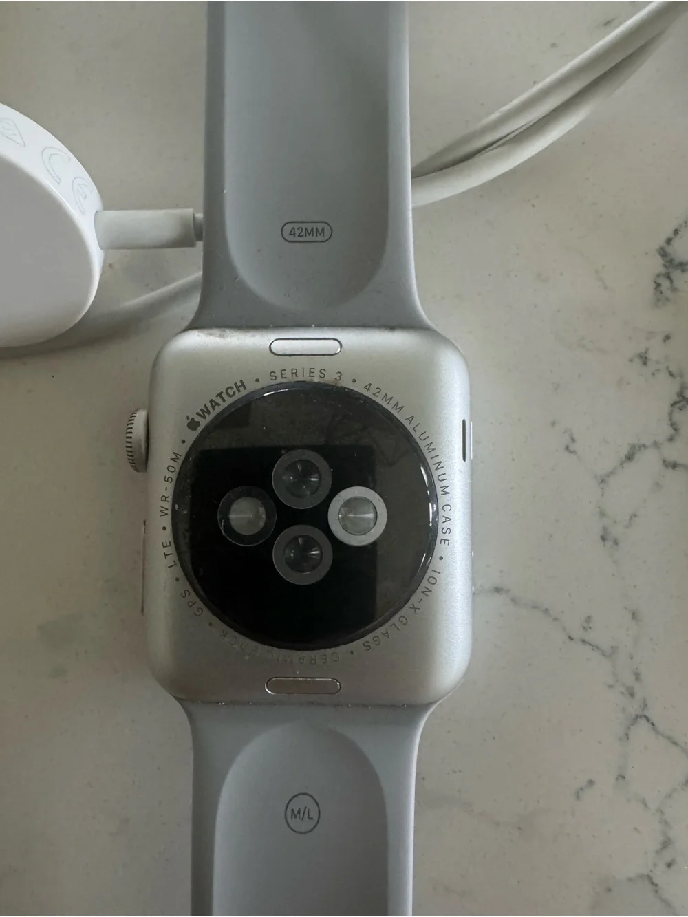 Apple Watch Series 3 42mm Silver Aluminium Case Fog Sport Band (GPS)